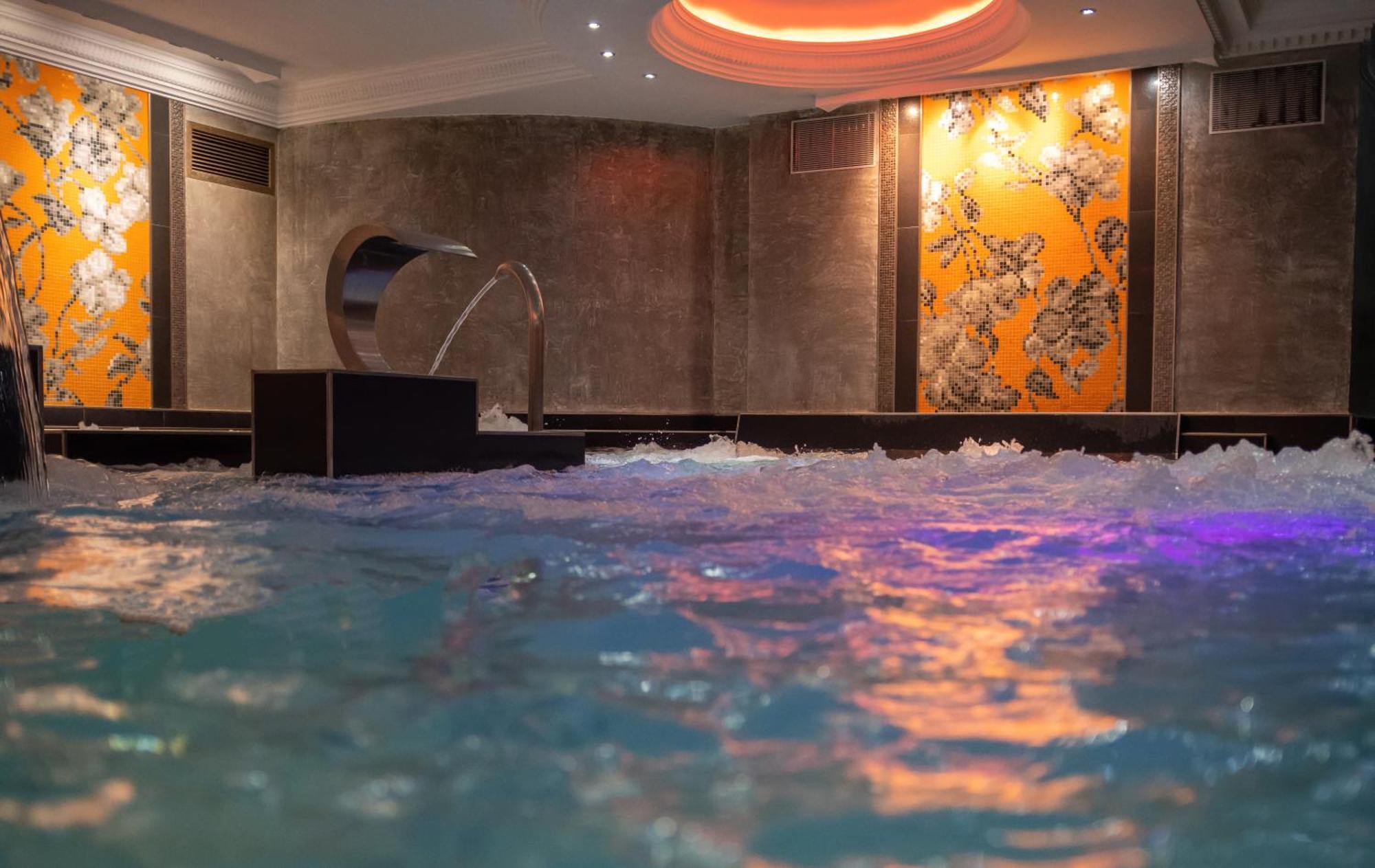 Hotel Princesa Parc Excellence Arinsal Exterior photo The spa at The Dorchester